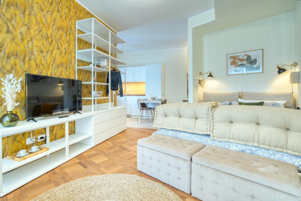 Caseospitali - Casa Mary Lou, Romantico Monolocale Ristrutturato Panoramico Milano Esterno foto